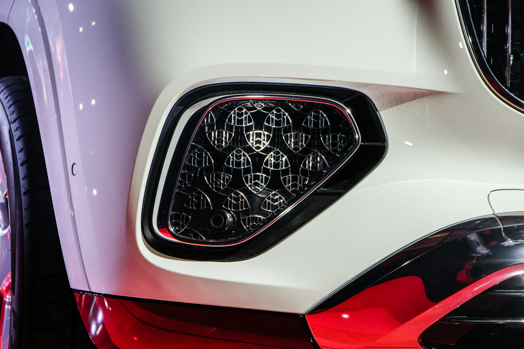 Mercedes-Maybach GLS 600 2025 ra mắt Việt Nam: Giá 12,379 tỷ đồng, bổ sung ADAS, thêm nhiều option đẳng cấp phía sau cho ông chủ- Ảnh 3.