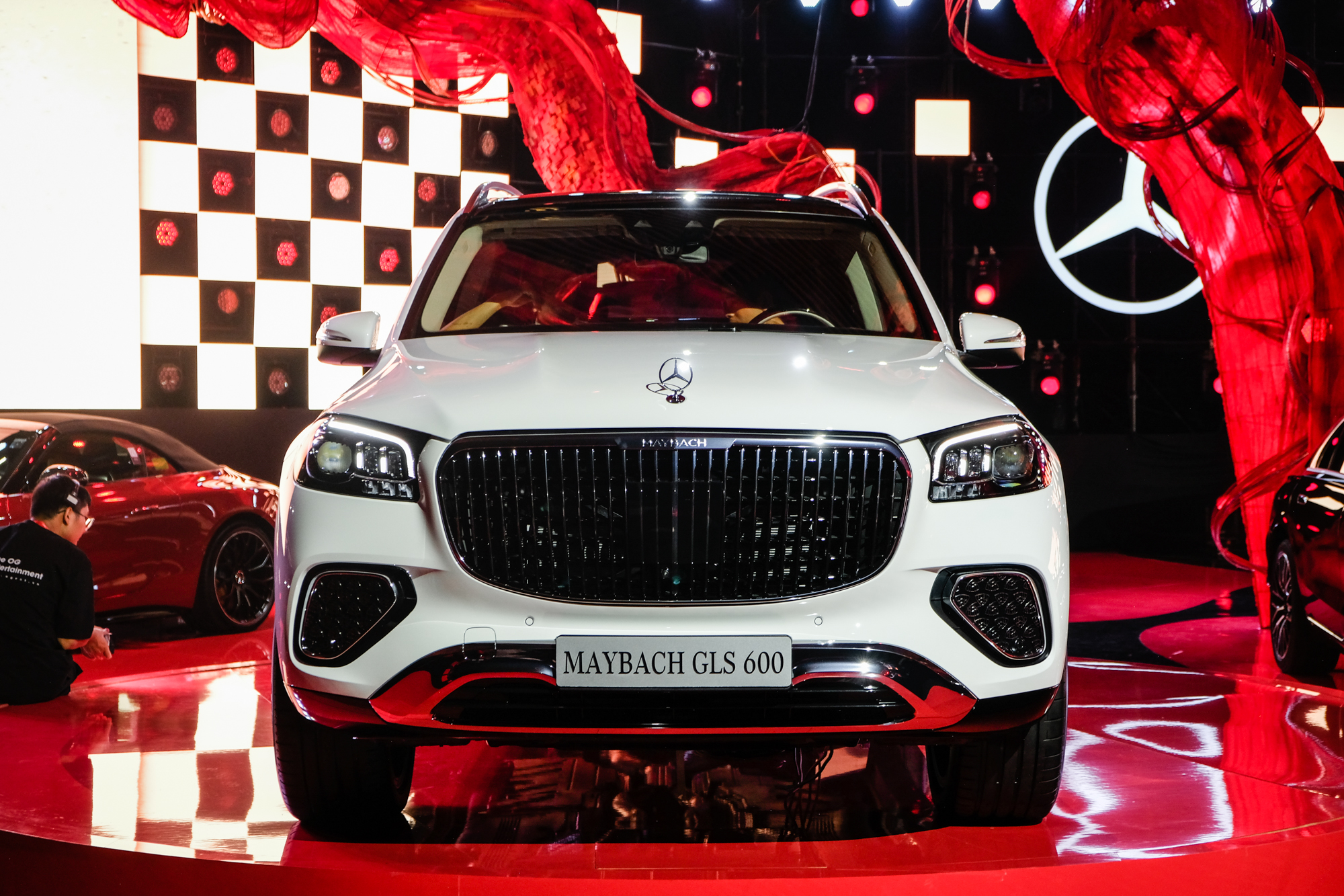 Mercedes-Maybach GLS 600 2025 ra mắt Việt Nam: Giá 12,379 tỷ đồng, bổ sung ADAS, thêm nhiều option đẳng cấp phía sau cho ông chủ- Ảnh 6.