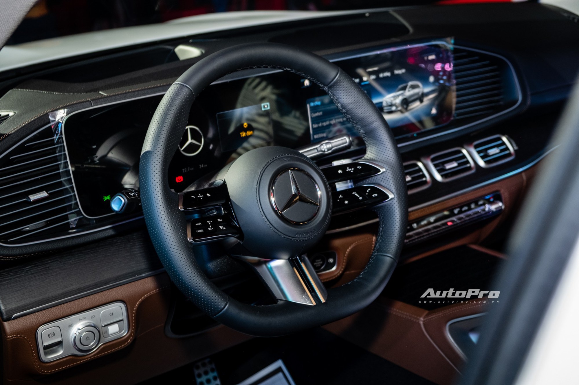 Mercedes-Benz GLS 450 2025 ra mắt Việt Nam: Giá 5,689 tỷ đồng, thêm nhiều công nghệ mới, đã có ADAS cạnh tranh X7- Ảnh 12.