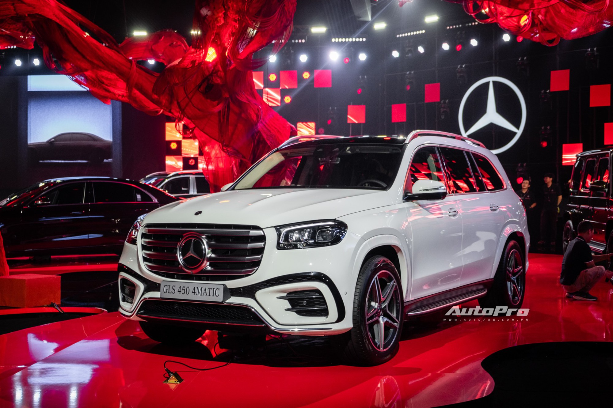 Mercedes-Benz GLS 450 2025 ra mắt Việt Nam: Giá 5,689 tỷ đồng, thêm nhiều công nghệ mới, đã có ADAS cạnh tranh X7- Ảnh 3.