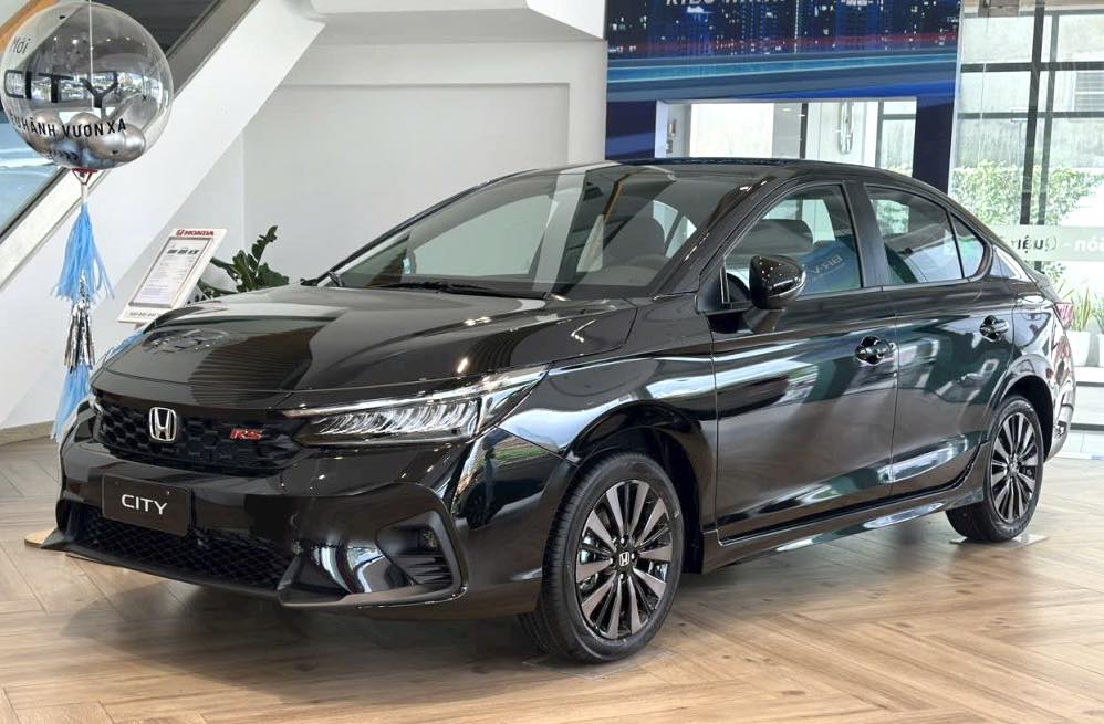 Tại Việt Nam, sedan ngày càng kén khách nhưng đây là những mẫu mà nhiều xe gầm cao cũng phải 'nể' về doanh số- Ảnh 5. Tại Việt Nam, sedan ngày càng kén khách nhưng đây là những mẫu mà nhiều xe gầm cao cũng phải 'nể' về doanh số- Ảnh 5.