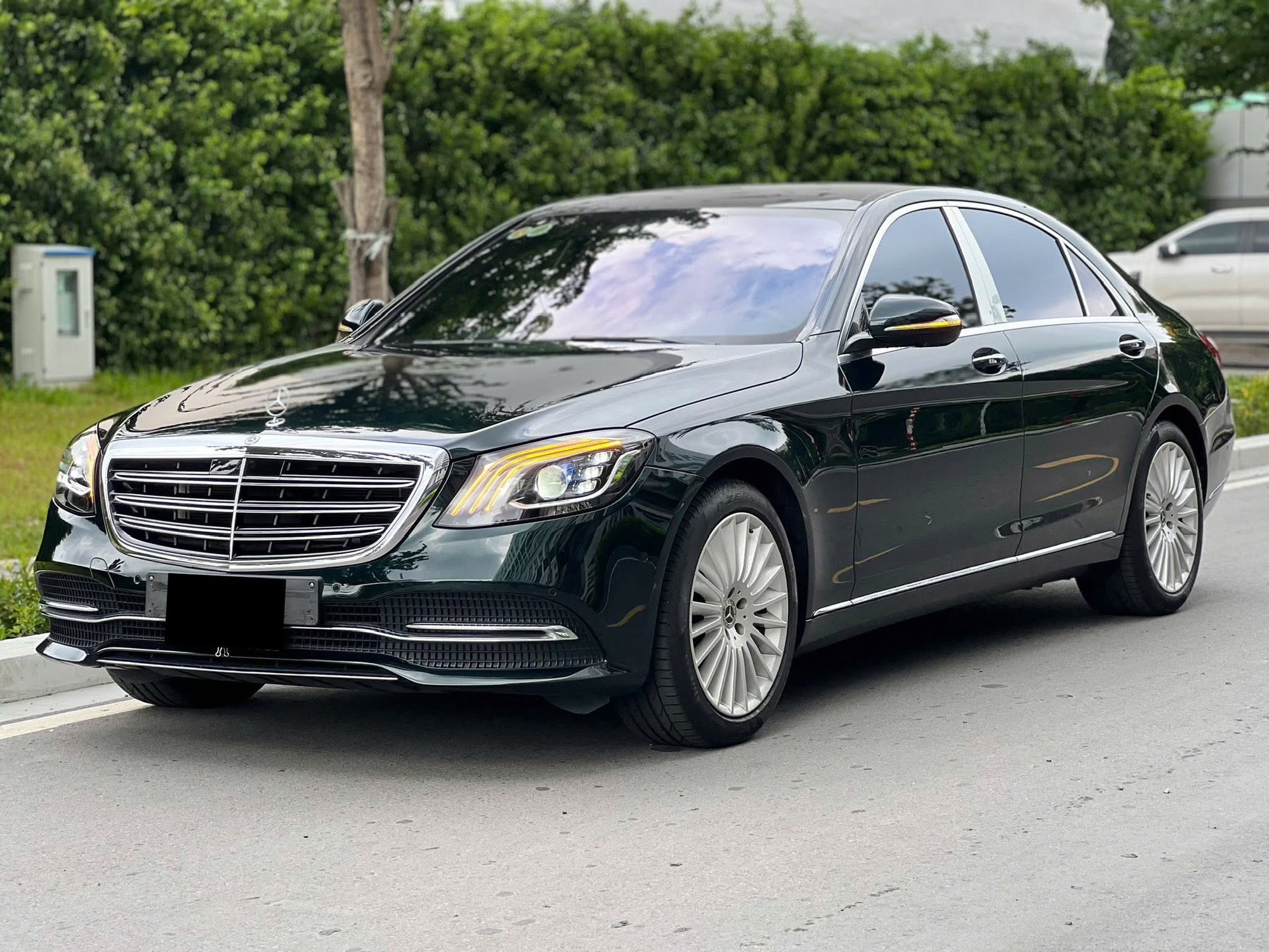 Không chọn E-Class mới, người dùng có thể cân nhắc chiếc Mercedes-Benz S 450 này: Tiện nghi và đẳng cấp hơn hẳn- Ảnh 2. Không chọn E-Class mới, người dùng có thể cân nhắc chiếc Mercedes-Benz S 450 này: Tiện nghi và đẳng cấp hơn hẳn- Ảnh 2.