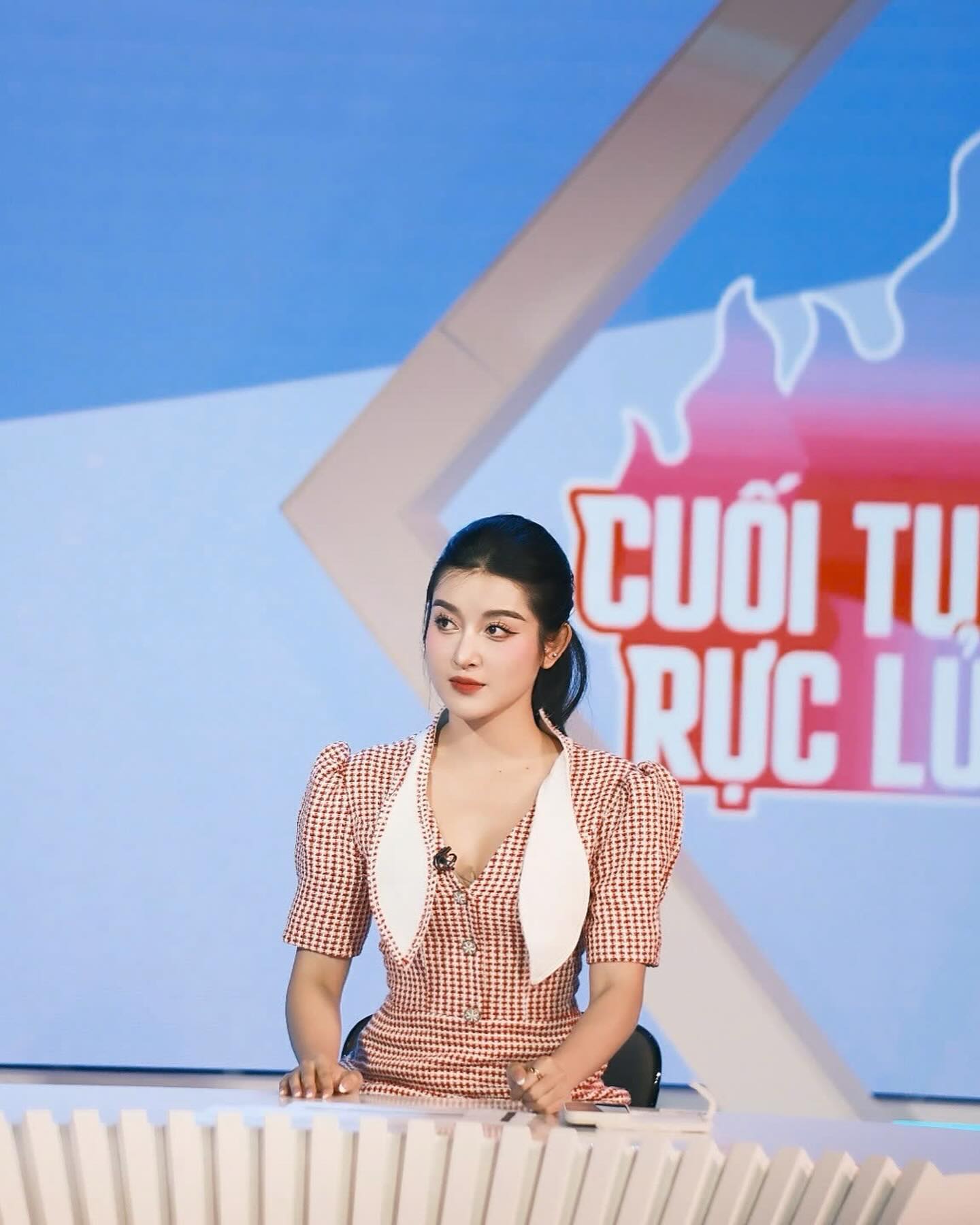 Á hậu Huyền My tuổi 30: Sở hữu biệt thự, xe sang, dát đồ hiệu từ đầu đến chân- Ảnh 13. Á hậu Huyền My tuổi 30: Sở hữu biệt thự, xe sang, dát đồ hiệu từ đầu đến chân- Ảnh 13.