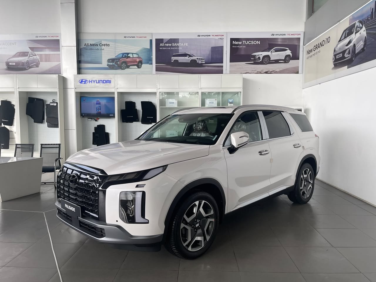 Mua Hyundai Santa Fe, Palisade lúc này là hời nhất, tiết kiệm gần 200 triệu đồng- Ảnh 4. Mua Hyundai Santa Fe, Palisade lúc này là hời nhất, tiết kiệm gần 200 triệu đồng- Ảnh 4.