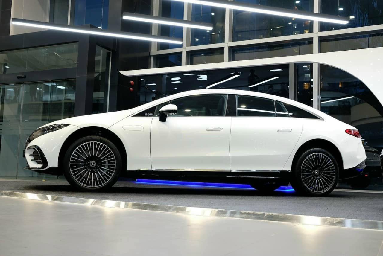 Mercedes-Benz EQS không bán tốt như kỳ vọng, sếp hãng thừa nhận lý do vì thiết kế... đi trước thời đại quá xa- Ảnh 4.