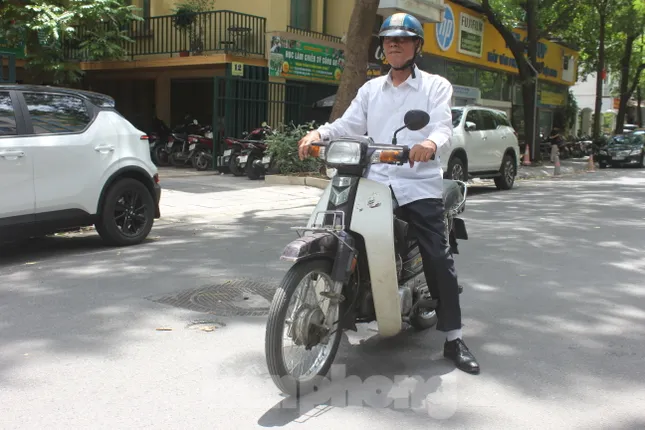 Đề xuất hỗ trợ người thu nhập thấp khi kiểm định khí thải xe máy- Ảnh 1. Đề xuất hỗ trợ người thu nhập thấp khi kiểm định khí thải xe máy- Ảnh 1.