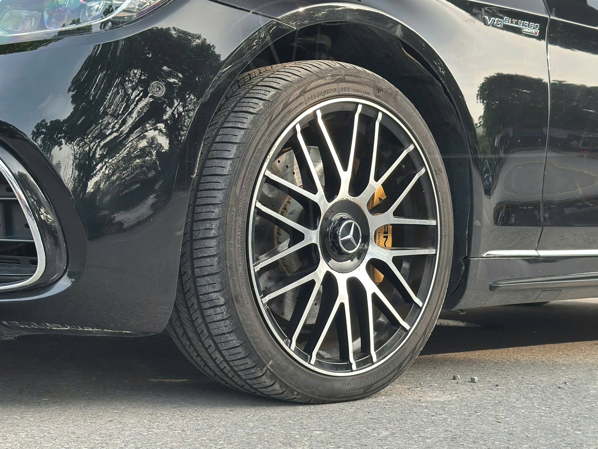 Rao Mercedes S 400 độ AMG nhưng lưới tản nhiệt Maybach giá hơn 1 tỷ đồng, người bán hỏi: Tại sao phải mua C 300 cũ?- Ảnh 7. Rao Mercedes S 400 độ AMG nhưng lưới tản nhiệt Maybach giá hơn 1 tỷ đồng, người bán hỏi: Tại sao phải mua C 300 cũ?- Ảnh 7.