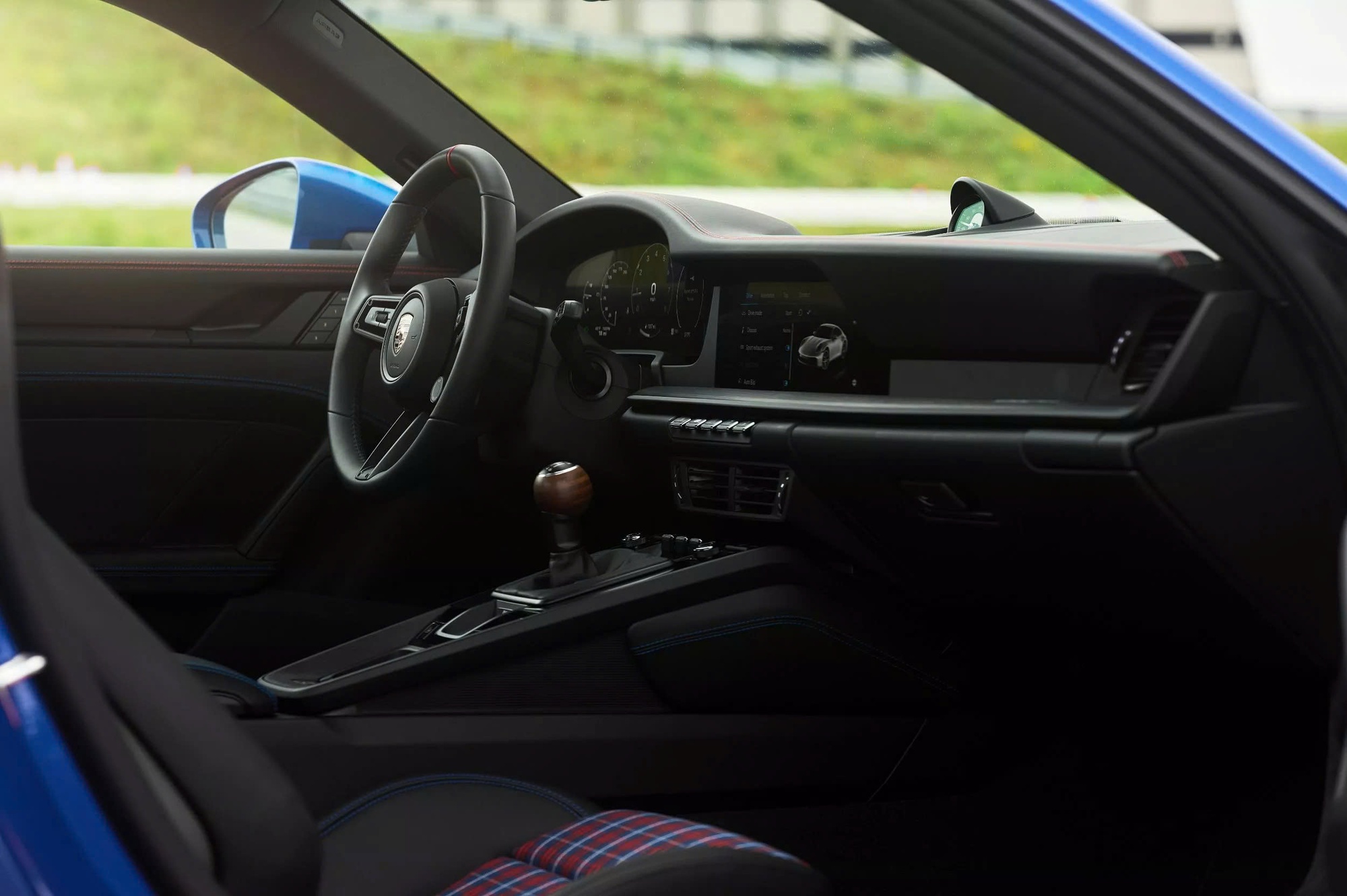 Chiều khách như Porsche: Chiếc 911 đặc biệt có 70 xe chỉ dành riêng cho những khách hàng này- Ảnh 4. Chiều khách như Porsche: Chiếc 911 đặc biệt có 70 xe chỉ dành riêng cho những khách hàng này- Ảnh 4.
