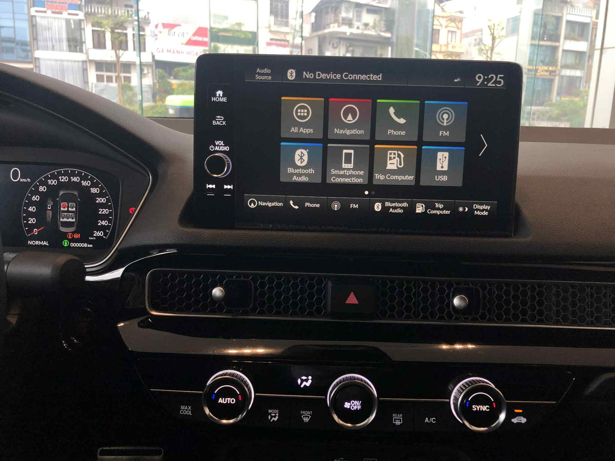Giá Honda Accord lại ‘thủng đáy’: Giảm tới 280 triệu đồng, giá thực tế vẫn đắt hơn Mazda6 bản cao nhất, nhưng thua ở một điểm- Ảnh 9.