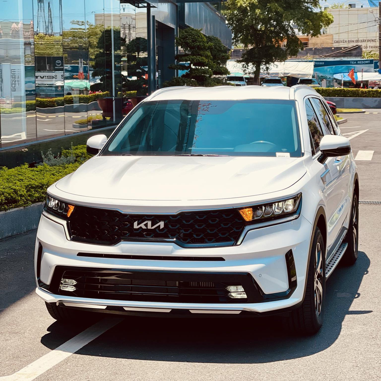 Kia Sorento giảm giá còn từ 879 triệu đồng tại đại lý, đua giá với Santa Fe nhưng VIN 2025- Ảnh 3. Kia Sorento giảm giá còn từ 879 triệu đồng tại đại lý, đua giá với Santa Fe nhưng VIN 2025- Ảnh 3.