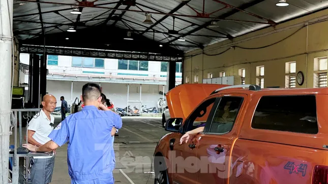 Nhiều xe ô tô trượt đăng kiểm, bị ‘quay đầu’ do dính phạt nguội- Ảnh 6. Nhiều xe ô tô trượt đăng kiểm, bị ‘quay đầu’ do dính phạt nguội- Ảnh 6.