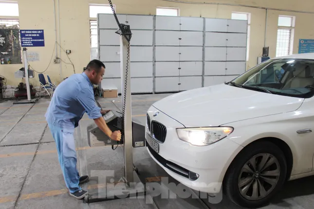Nhiều xe ô tô trượt đăng kiểm, bị ‘quay đầu’ do dính phạt nguội
