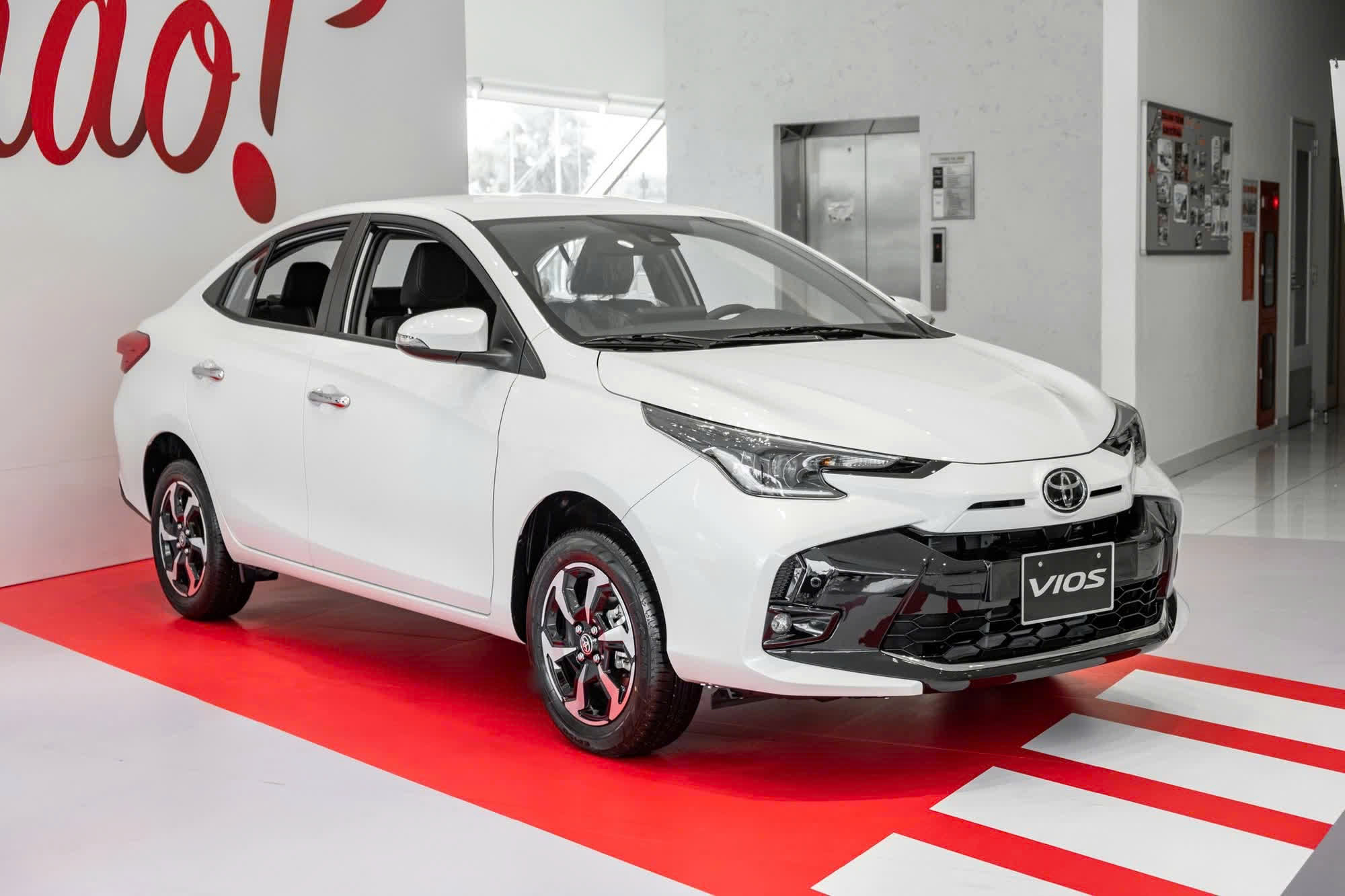 Tròn 7 năm Toyota Vios được làm mới tại Việt Nam: 3 lần tinh chỉnh, từ top 1 doanh số đến tụt hạng trước làn sóng SUV- Ảnh 4.