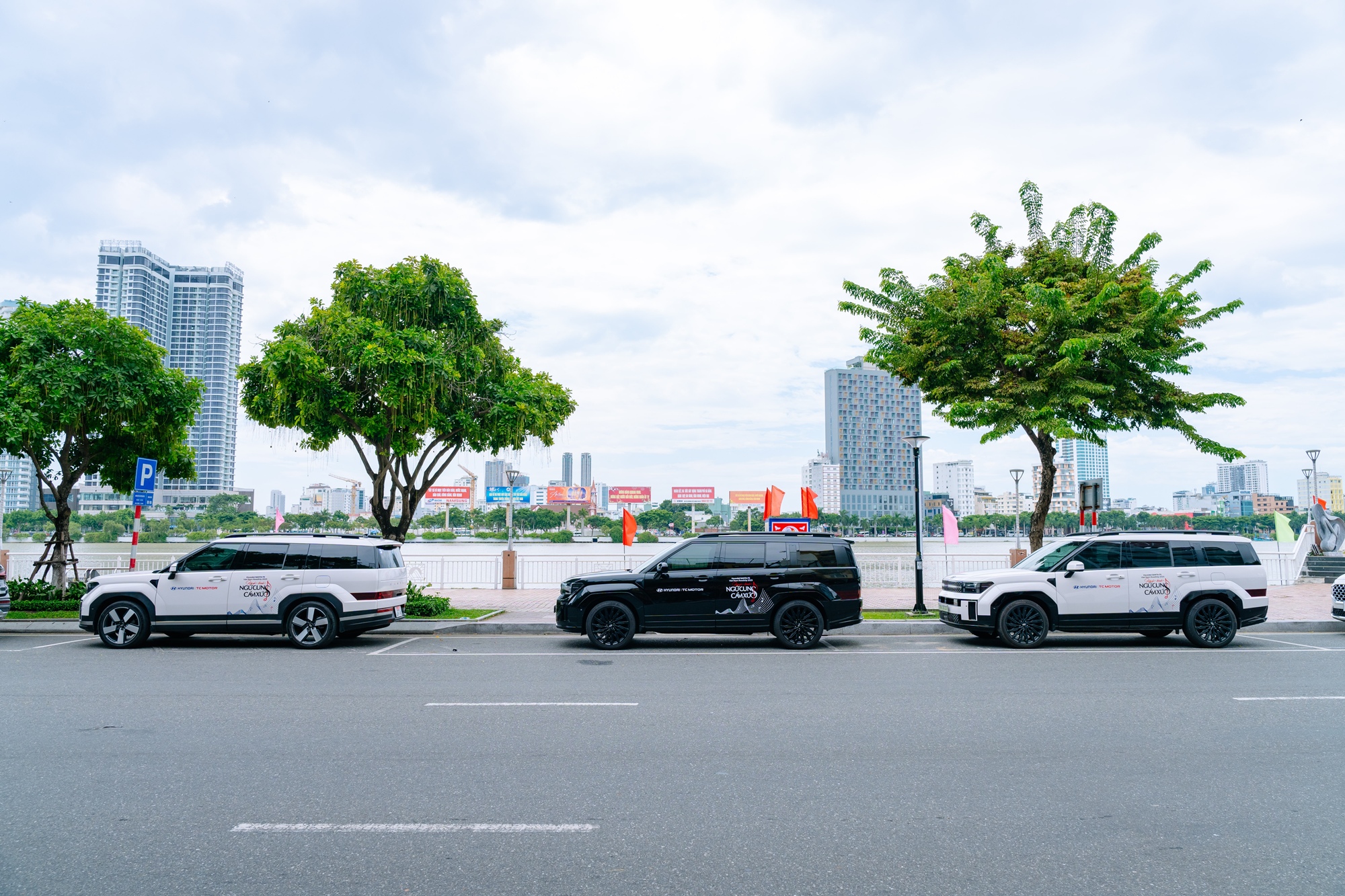 Chủ xe Hyundai Santa Fe: ‘Chiếc xe này không cố gắng làm hài lòng tất cả mọi người’- Ảnh 1. Chủ xe Hyundai Santa Fe: ‘Chiếc xe này không cố gắng làm hài lòng tất cả mọi người’- Ảnh 1.