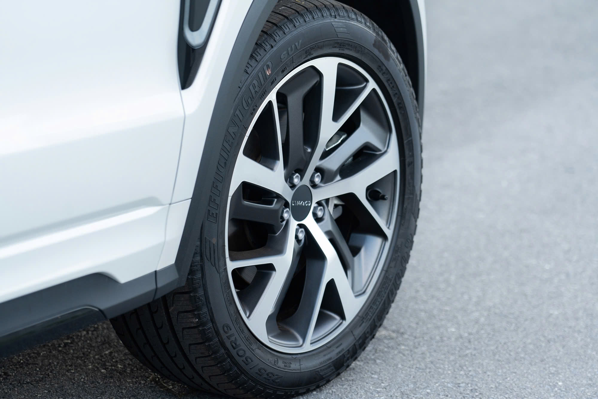 Đồng giá 919 triệu đồng, chọn Lynk & Co 01 bản 'base' hay Kia Sportage bản máy xăng 2.0L gần cao nhất- Ảnh 9.