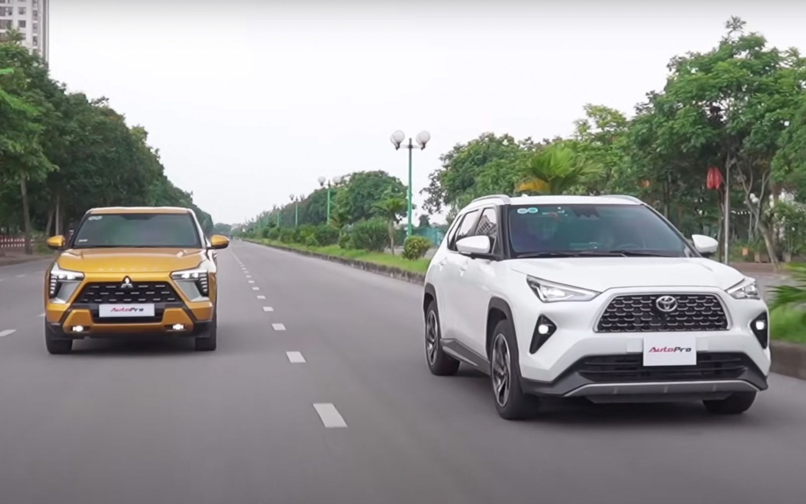 Toyota Yaris Cross lại vượt Mitsubishi Xforce sau một tháng về nhì, nhưng không cẩn thận dễ bị đối thủ giật lại ngôi 'CUV B bán chạy nhất'- Ảnh 2.