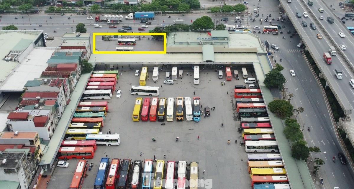 Cận cảnh các trạm sạc xe điện ở bến xe Hà Nội bắt đầu phục vụ người dân- Ảnh 8.