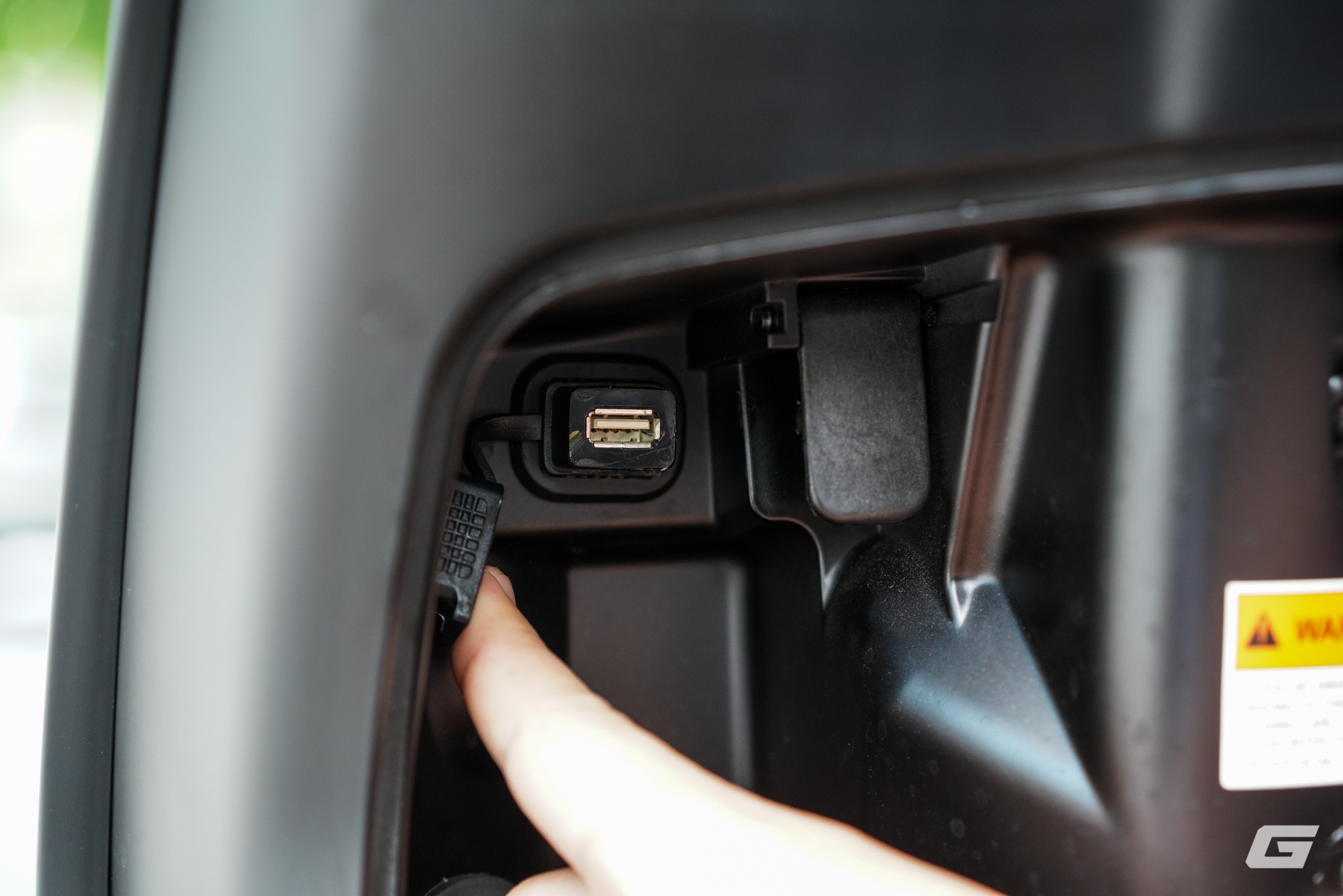 Vespa Sprint S 125 2025: Vận hành linh hoạt, mức tiêu thụ nhiên liệu thực tế chỉ từ 2.3L/100Km- Ảnh 18. Vespa Sprint S 125 2025: Vận hành linh hoạt, mức tiêu thụ nhiên liệu thực tế chỉ từ 2.3L/100Km- Ảnh 18.