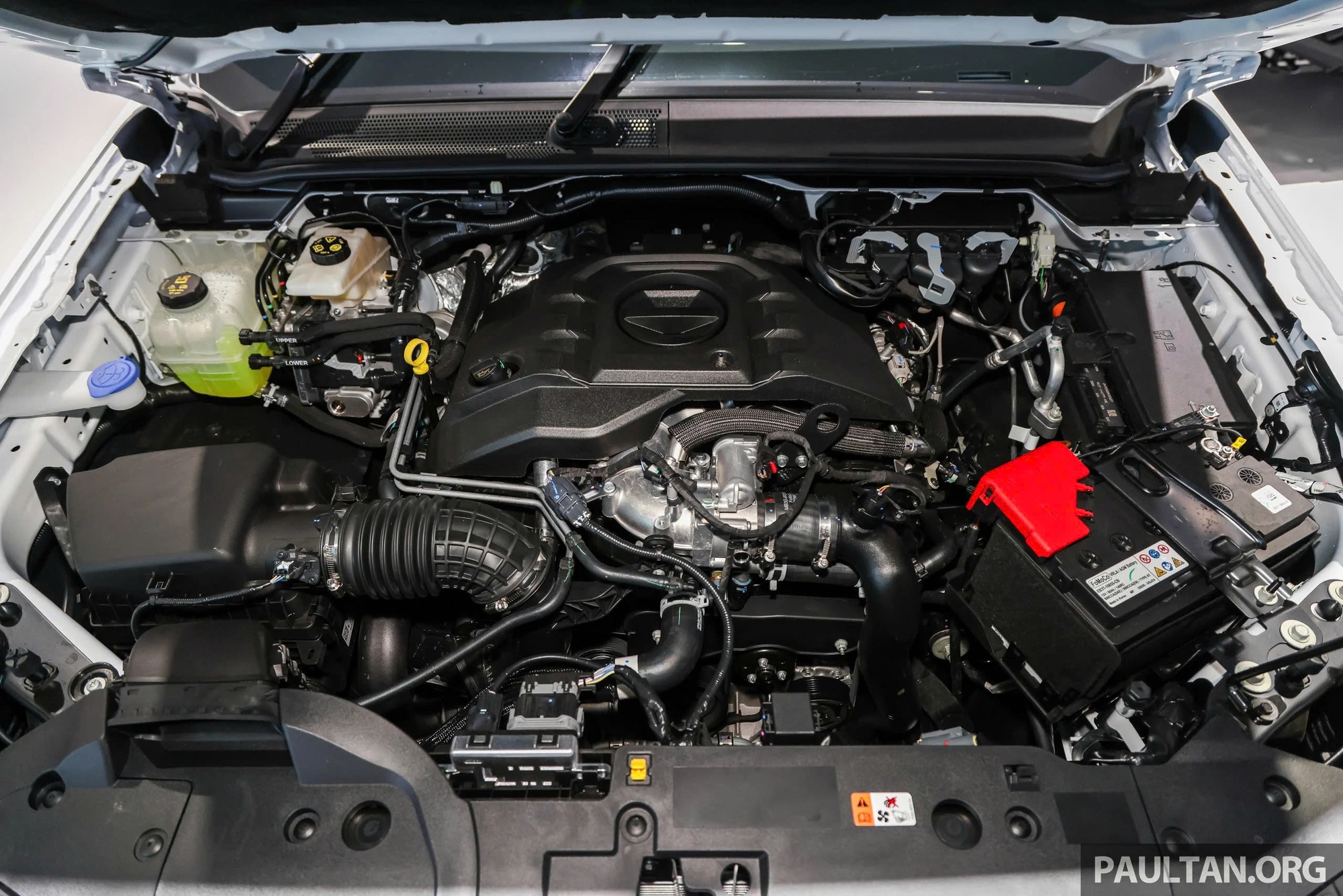 Ford Ranger tại quốc gia ĐNÁ này có bản động cơ 3.0 V6 mà người Việt thèm muốn- Ảnh 4.