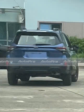 Subaru Forester 2025 lần đầu xuất hiện tại Việt Nam: Thiết kế lột xác hoàn toàn, có thể nhập Nhật, bán chính hãng sẽ khó rẻ- Ảnh 3.
