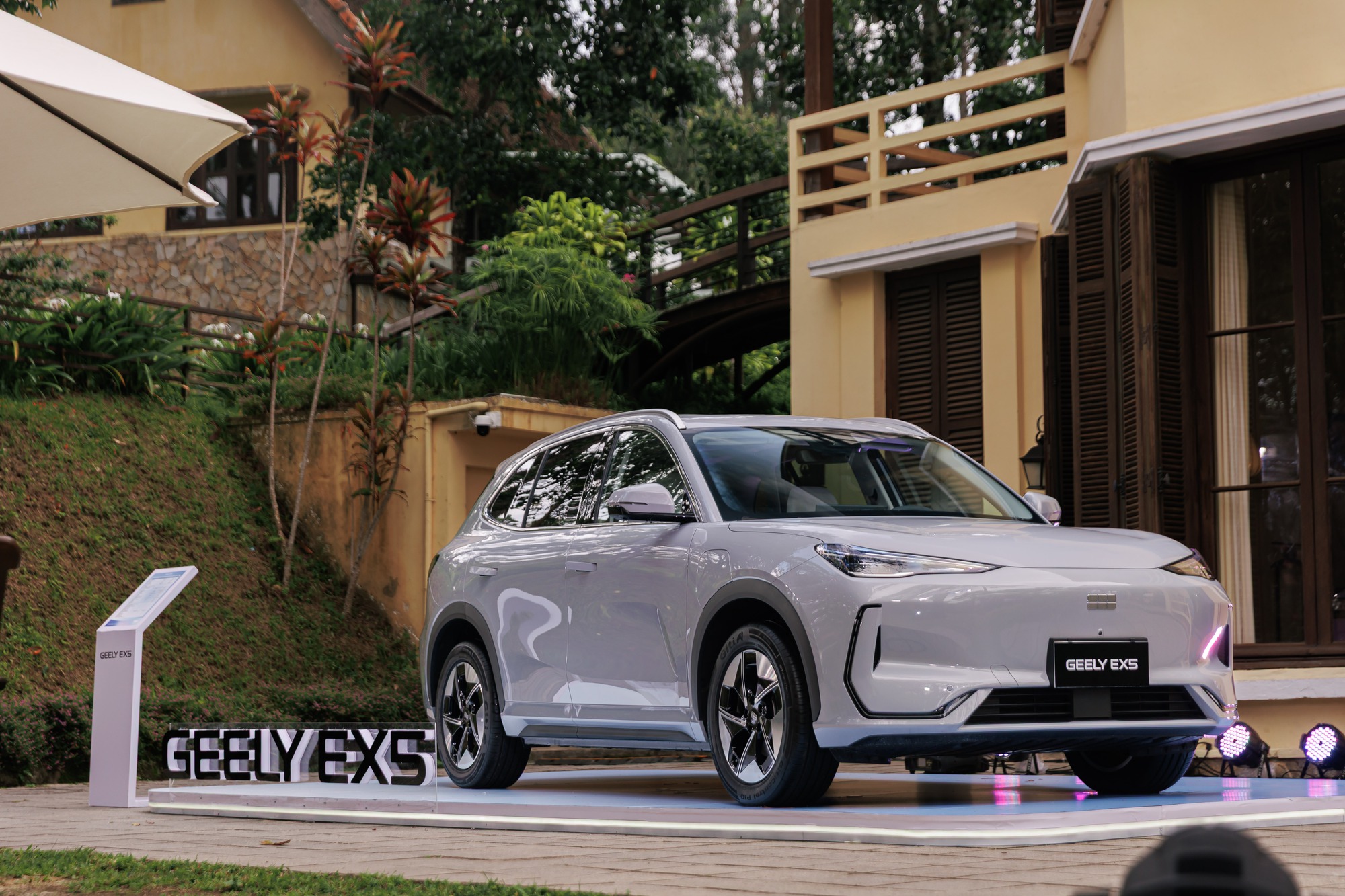 Mua xe Geely Coolray, Monjaro v&agrave; EX5 trong th&aacute;ng 8 hưởng ưu đ&atilde;i lớn- Ảnh 1.