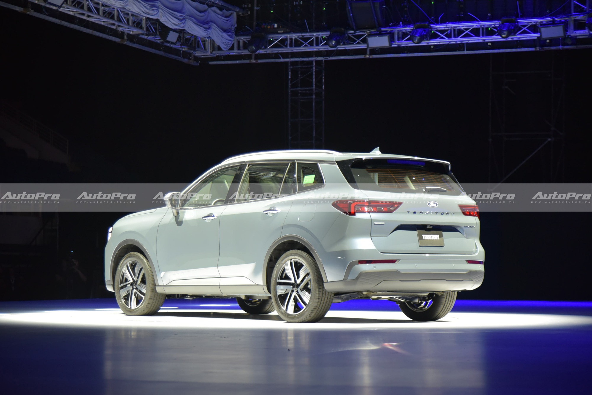 Ford Territory 2025 ra mắt Việt Nam: 3 bản, giá từ 762 triệu đồng, thay đổi thiết kế và tiện nghi đấu CX-5, Tucson- Ảnh 11.