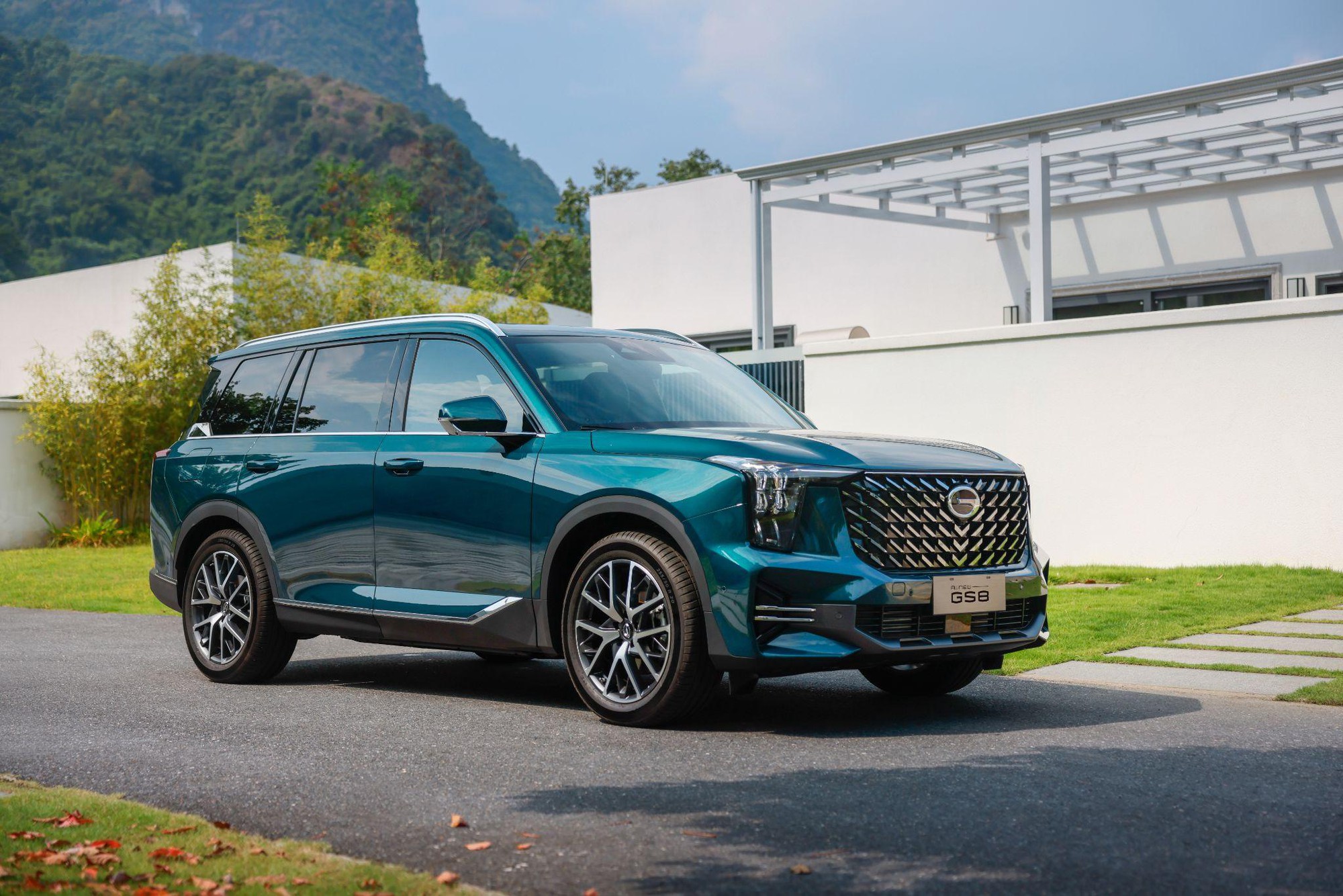 GAC MOTOR chơi lớn với ưu đ&atilde;i cực khủng cho 3 mẫu SUV v&agrave; MPV nh&acirc;n kỷ niệm 1 năm tại Việt Nam- Ảnh 3.