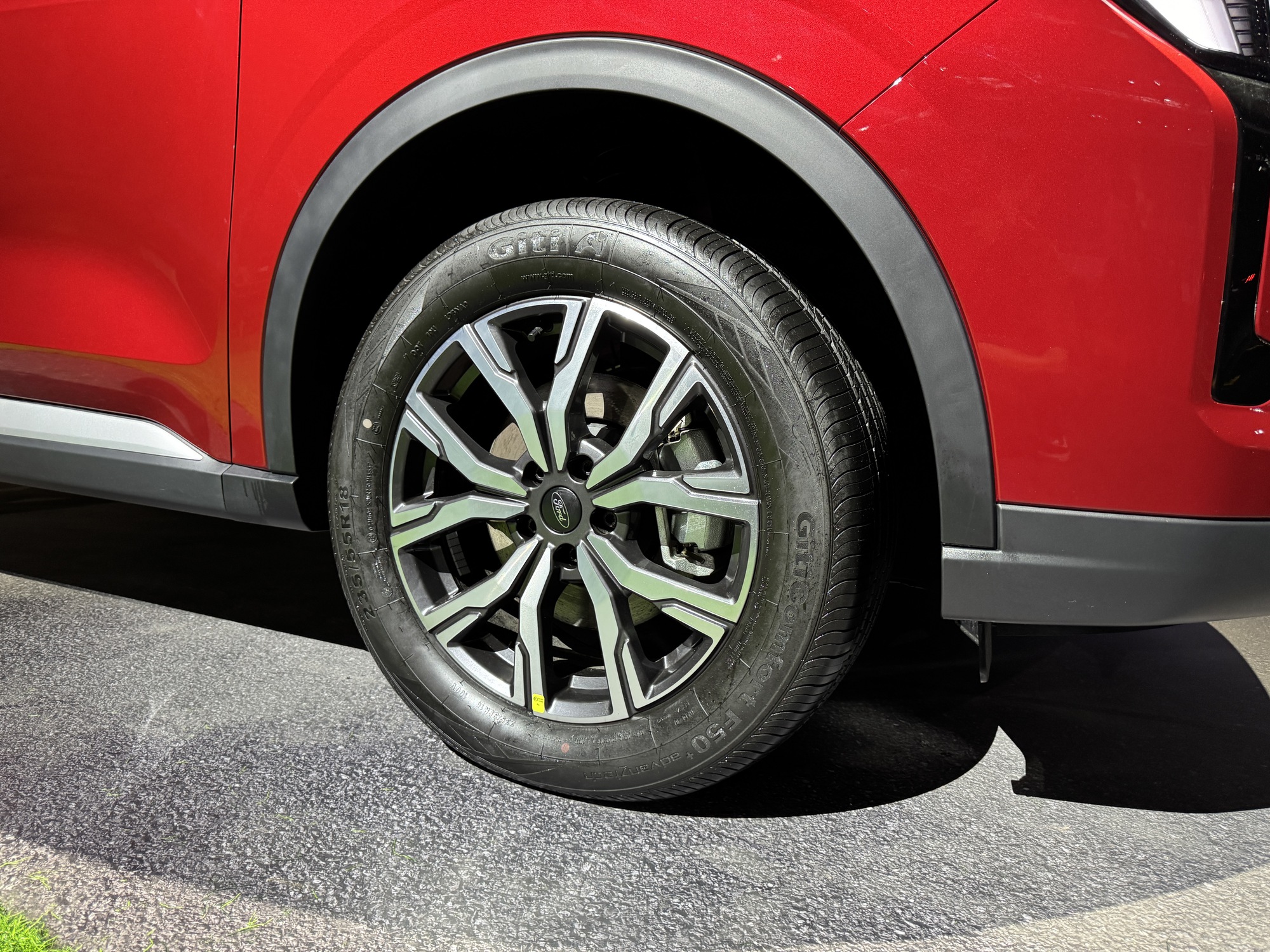Cùng giá khoảng 850 triệu đồng chọn Ford Territory, Mazda CX-5 hay Hyundai Tucson: Đều ‘ngập’ công nghệ, có ADAS nhưng vẫn còn nhiều điểm khác biệt- Ảnh 10.