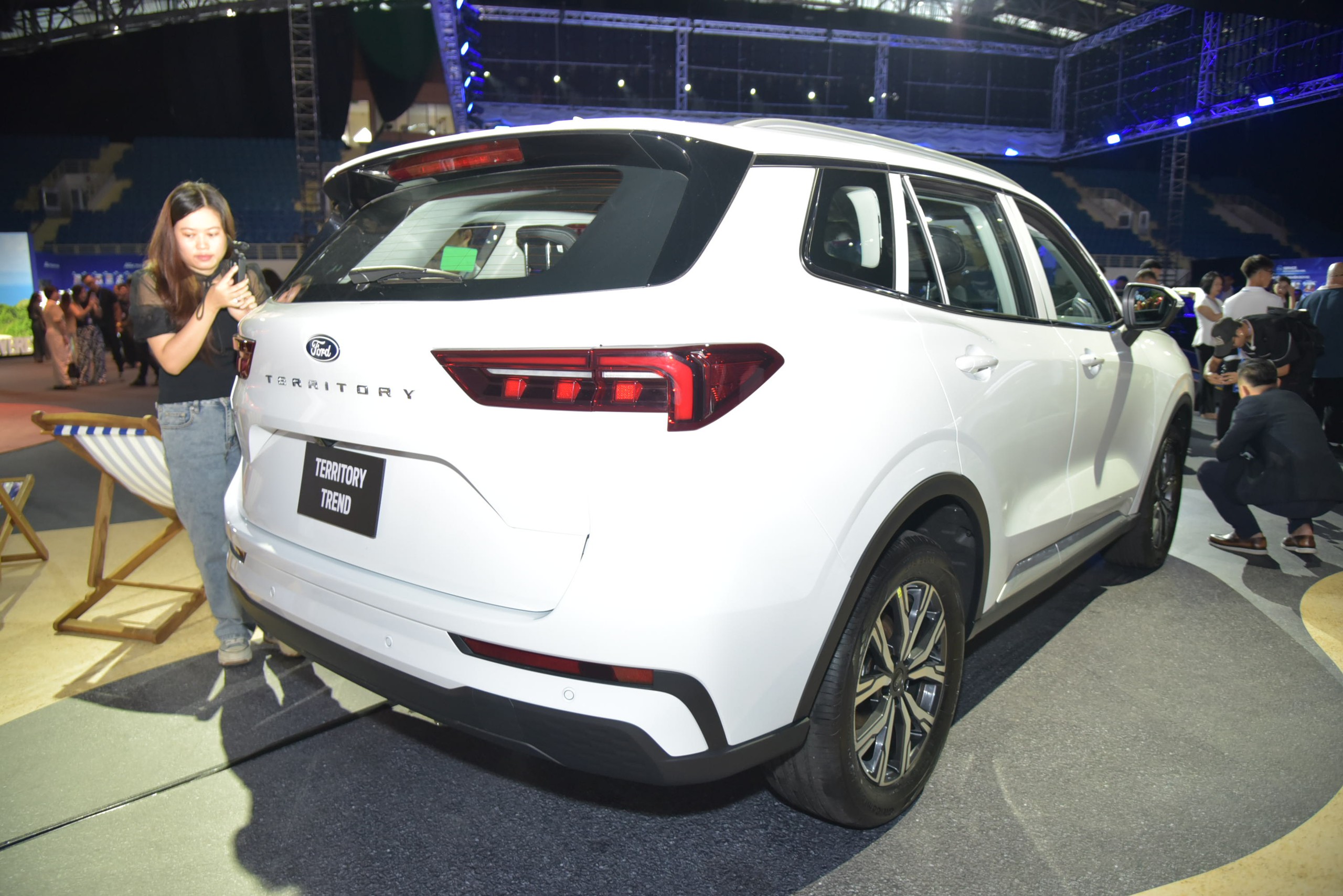 Chênh tới 134 triệu đồng, 3 bản Ford Territory 2025 nhìn qua gần giống nhưng ‘bóc’ kỹ mới thấy khác rõ về công nghệ- Ảnh 15.