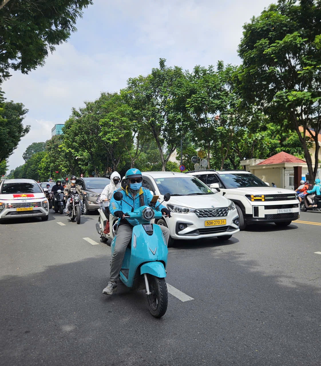 Thêm "ông lớn" đề xuất hỗ trợ người dân TP HCM mua xe điện- Ảnh 1. Thêm "ông lớn" đề xuất hỗ trợ người dân TP HCM mua xe điện- Ảnh 1.