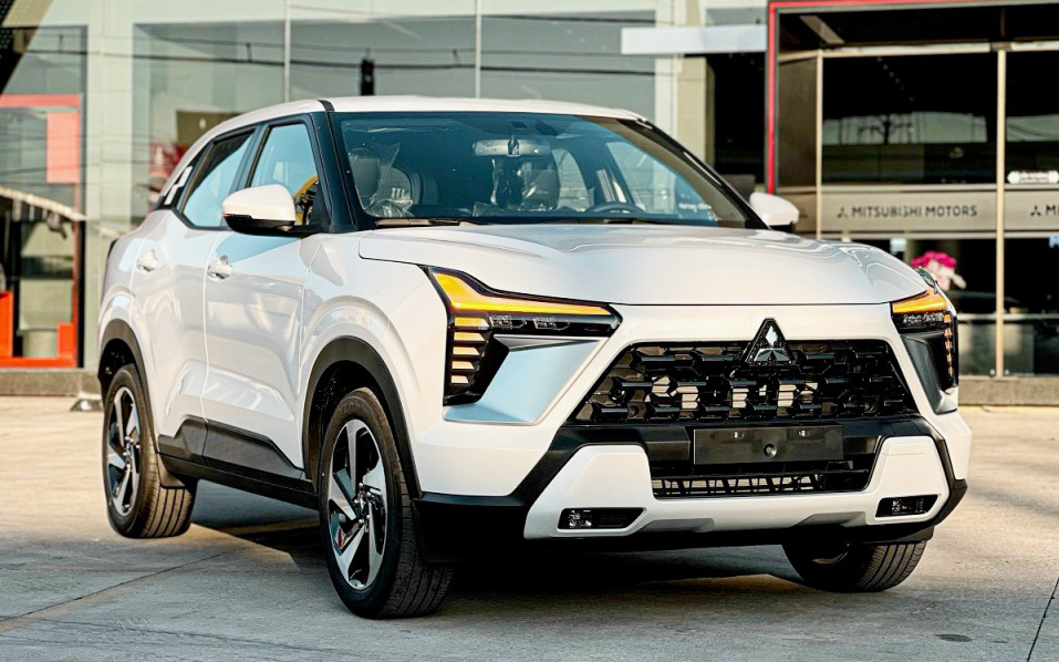 Cứ đà này, Mitsubishi Xpander dễ thành xe xăng bán chạy nhất Việt Nam năm nay: Doanh số đều, khuyến mãi liên tục với giá trị lớn- Ảnh 5. Cứ đà này, Mitsubishi Xpander dễ thành xe xăng bán chạy nhất Việt Nam năm nay: Doanh số đều, khuyến mãi liên tục với giá trị lớn- Ảnh 5.