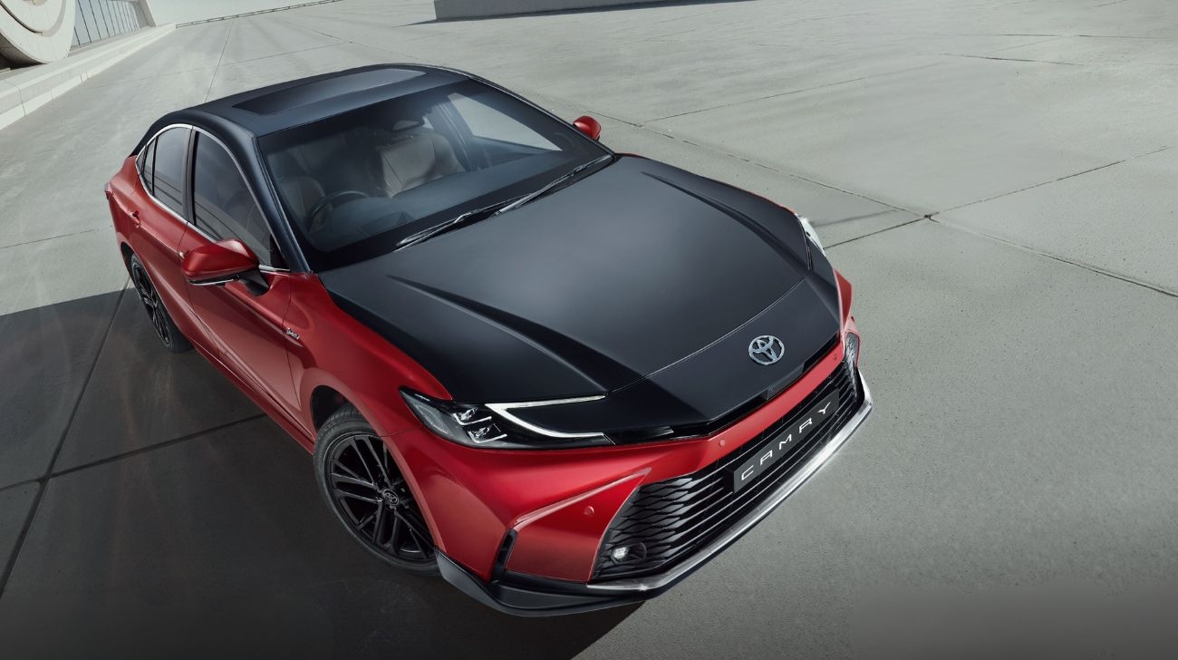 Toyota Camry từ 'xe chủ tịch' thành 'xe dân chơi': Bổ sung bản mới bắt mắt hơn, thêm tiện nghi mà giá không đổi- Ảnh 2.
