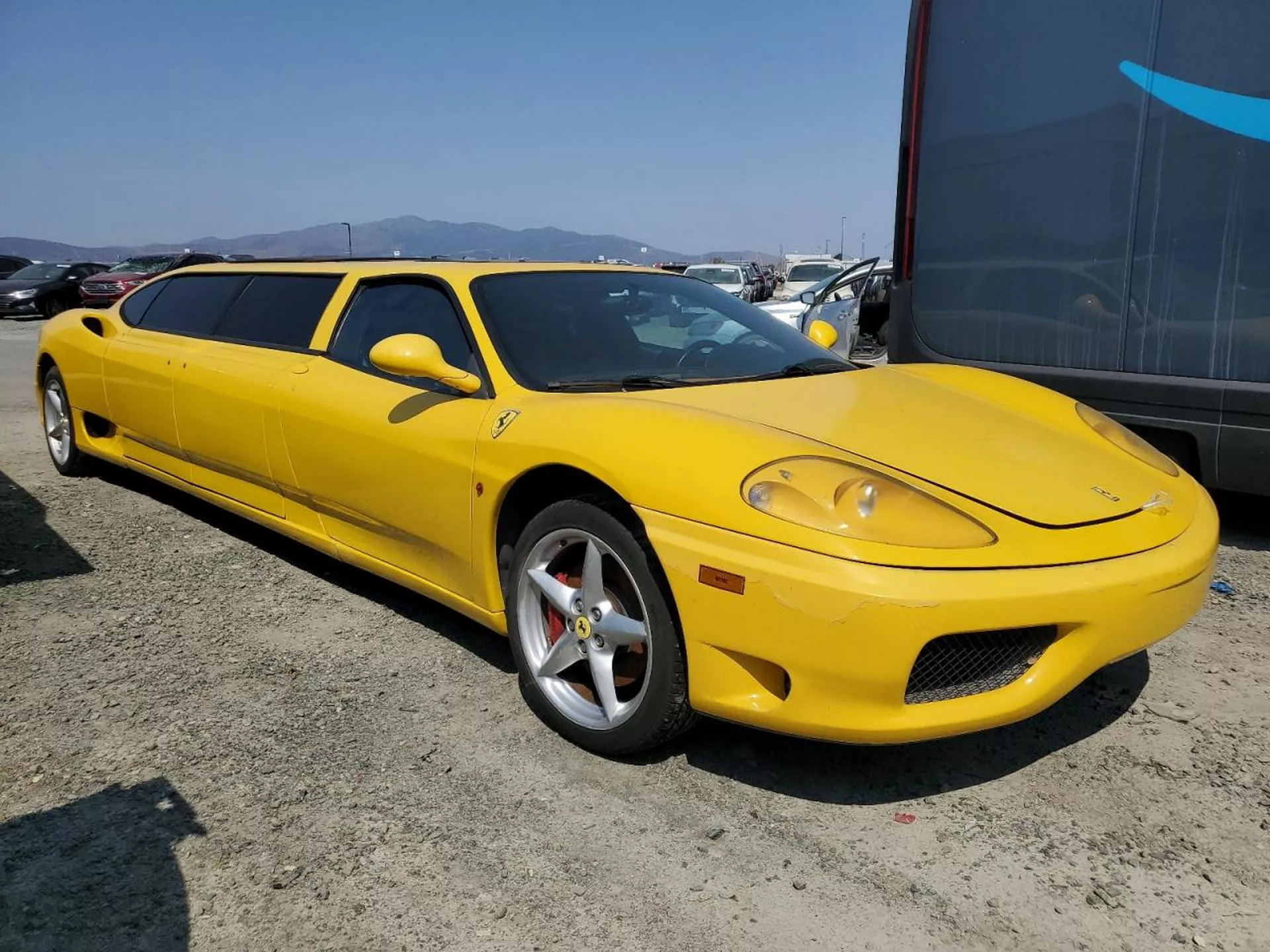 Chiếc Ferrari này nhìn thì hay nhưng rao bán mãi nhiều năm không được, lý do lại đến từ bản độ cực kỳ tâm huyết và độc đáo- Ảnh 3.