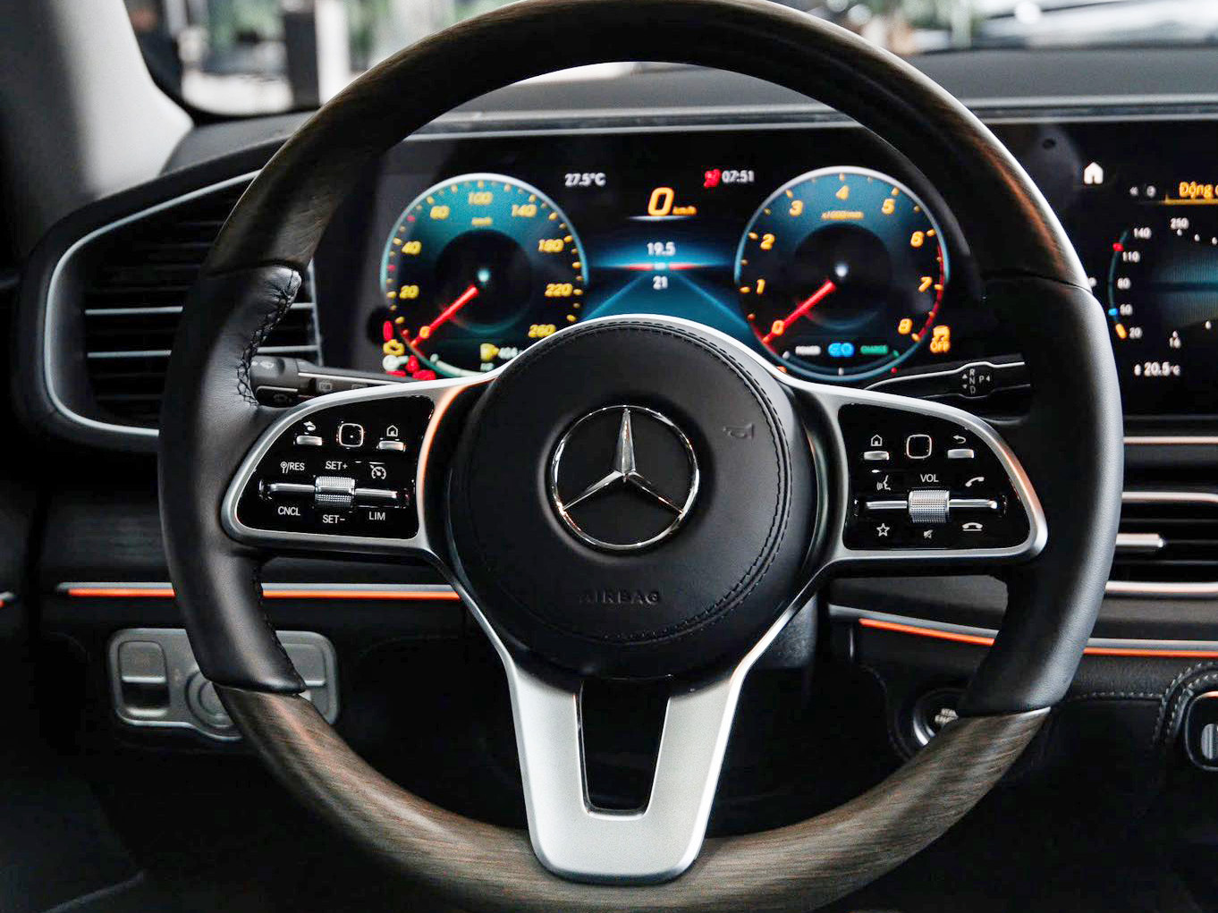 Lựa chọn Mercedes-Benz GLS tiết kiệm 1 tỷ đồng cho khách Việt: Giá thực tế hơn 4,7 tỷ ngang X7, đánh đổi một số trang bị, tùy chọn- Ảnh 7.