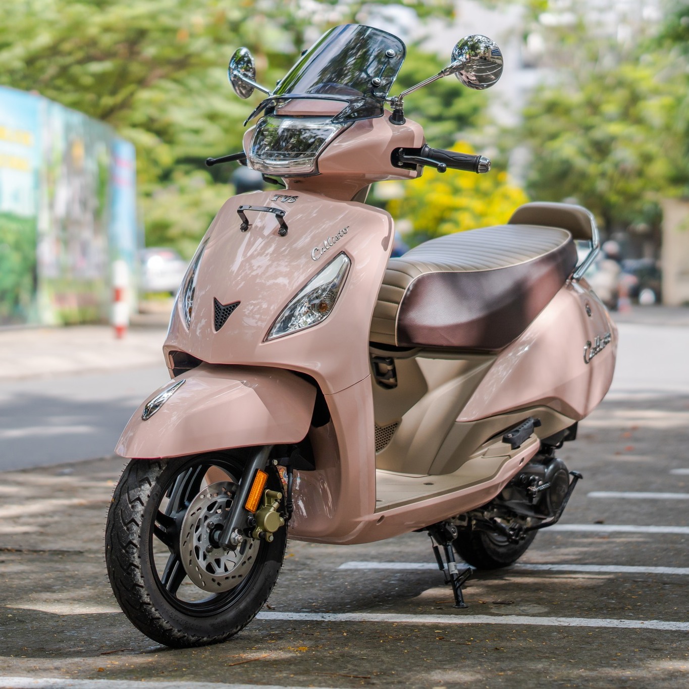 Ở Việt Nam có xe tay ga đang giảm giá mạnh, trang bị không thua kém đối thủ Vision mà rẻ hơn 10 triệu- Ảnh 1. Ở Việt Nam có xe tay ga đang giảm giá mạnh, trang bị không thua kém đối thủ Vision mà rẻ hơn 10 triệu- Ảnh 1.