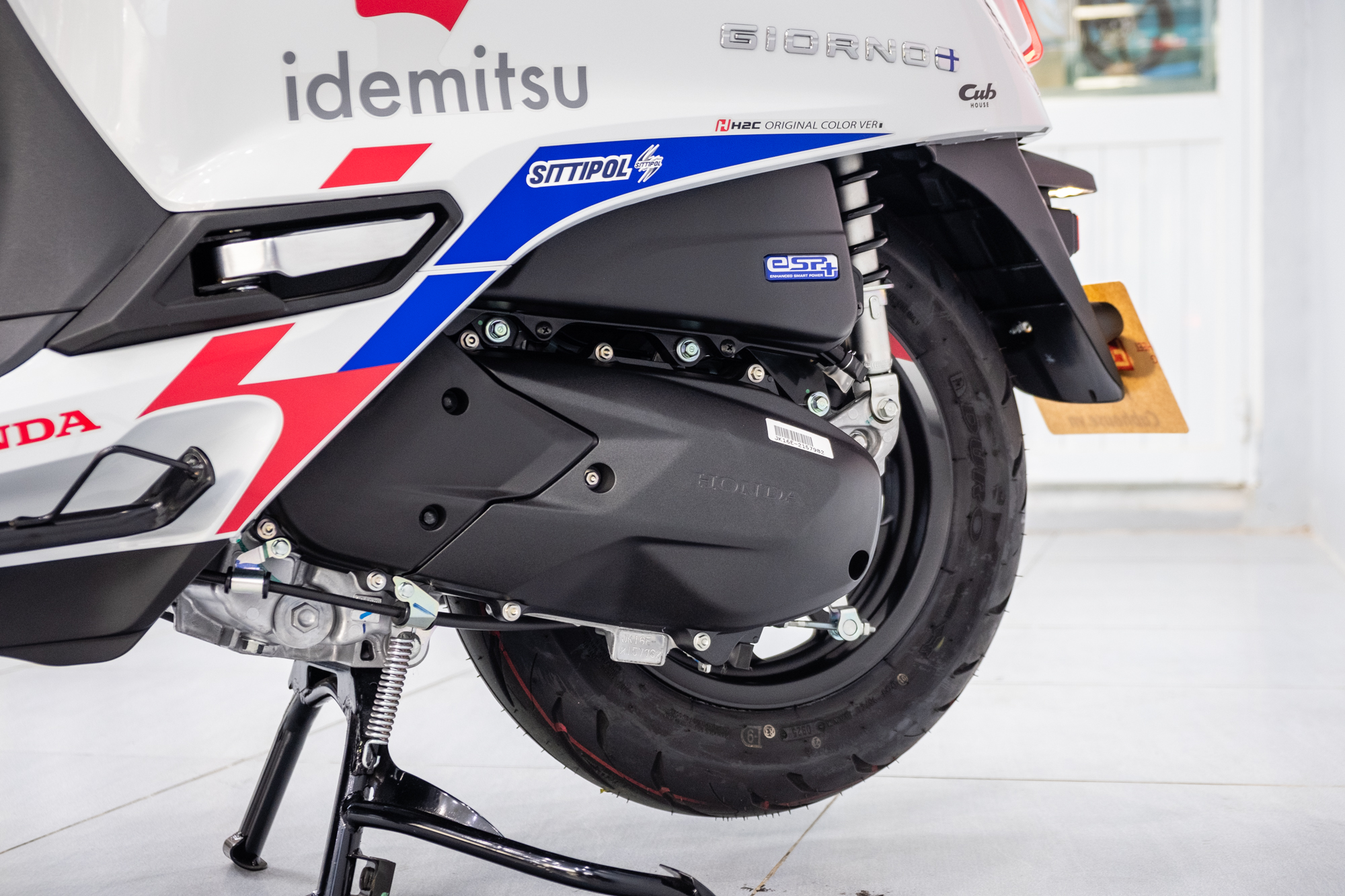 'Cận cảnh' hàng hiếm Honda Giorno+ SC35 ThaiGP đầu tiên về Việt Nam, giới hạn 99 chiếc trên toàn thế giới, giá có thể cả trăm triệu- Ảnh 21.