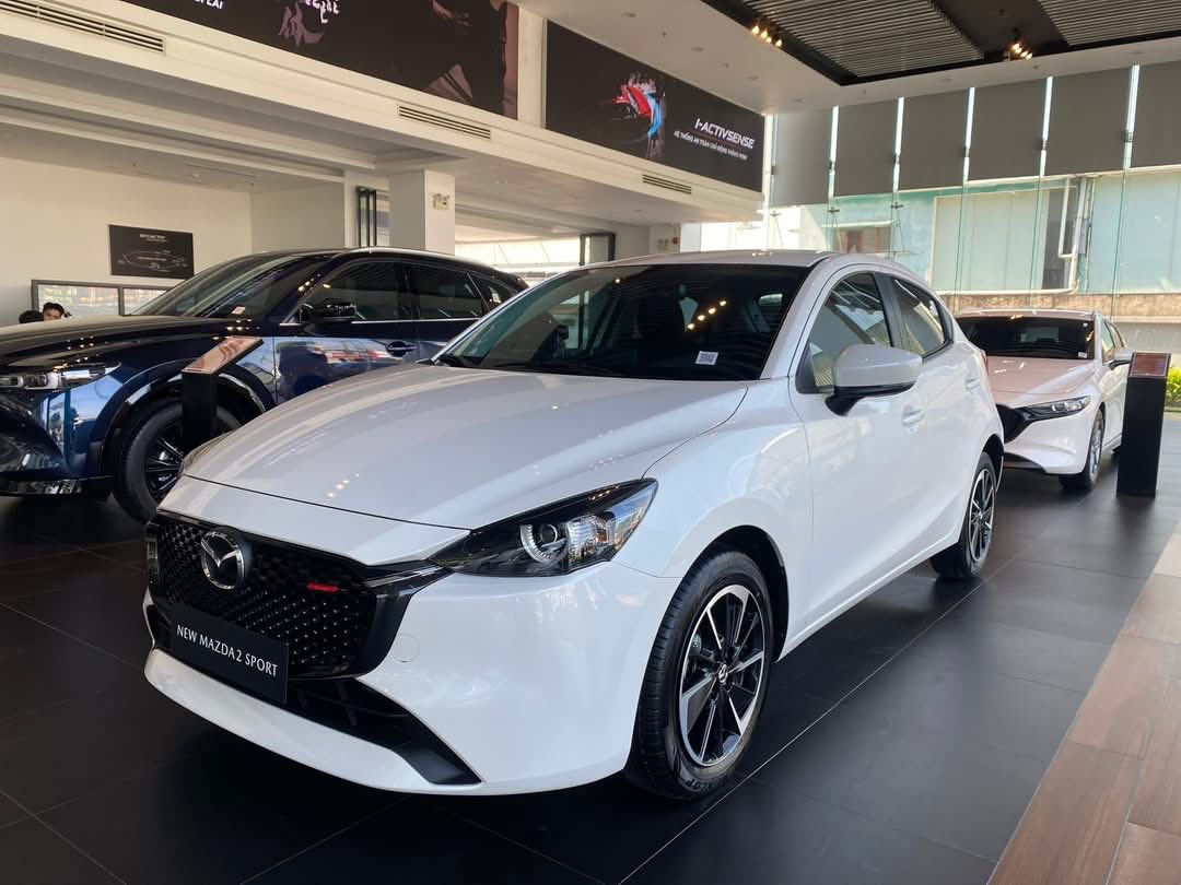 Mazda2 giảm giá tới 42 triệu đồng, giá thực tế lấn cả 'sân' của Hyundai i10, Kia Morning- Ảnh 2.