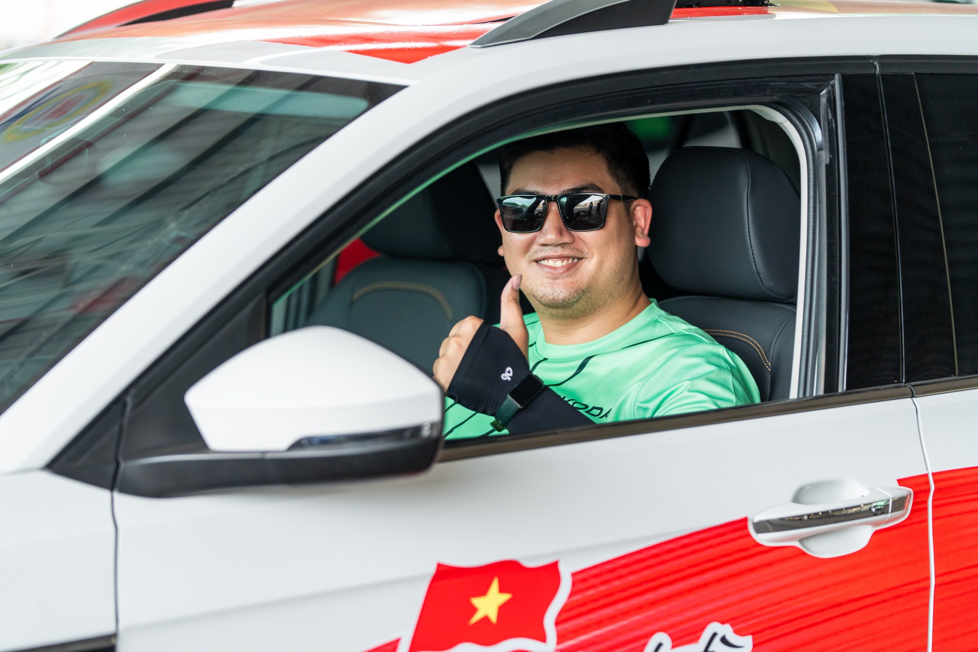 Đoàn xe Skoda vượt 400km tới Buôn Ma Thuột: Băng rừng, xuyên mưa trắng trời mới thấy rõ khung gầm quan trọng thế nào- Ảnh 25.