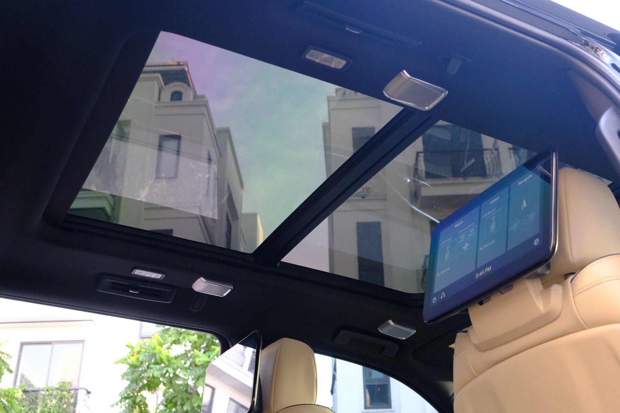 Xe Mỹ cực hiếm ở Việt Nam vừa rao bán: Chung động cơ VinFast President, đồng hồ hé lộ mức ăn xăng khủng- Ảnh 15.