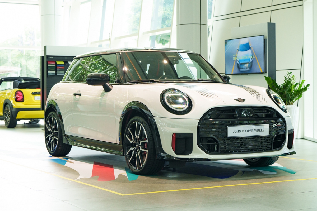 Khám phá MINI John Cooper Works thế hệ mới ra mắt tại Việt Nam- Ảnh 1.