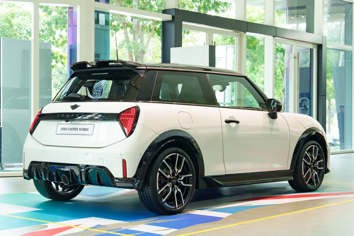 Khám phá MINI John Cooper Works thế hệ mới ra mắt tại Việt Nam- Ảnh 5.