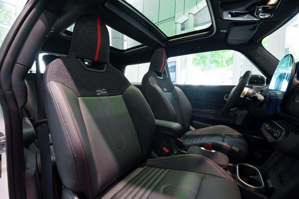 Khám phá MINI John Cooper Works thế hệ mới ra mắt tại Việt Nam- Ảnh 15.