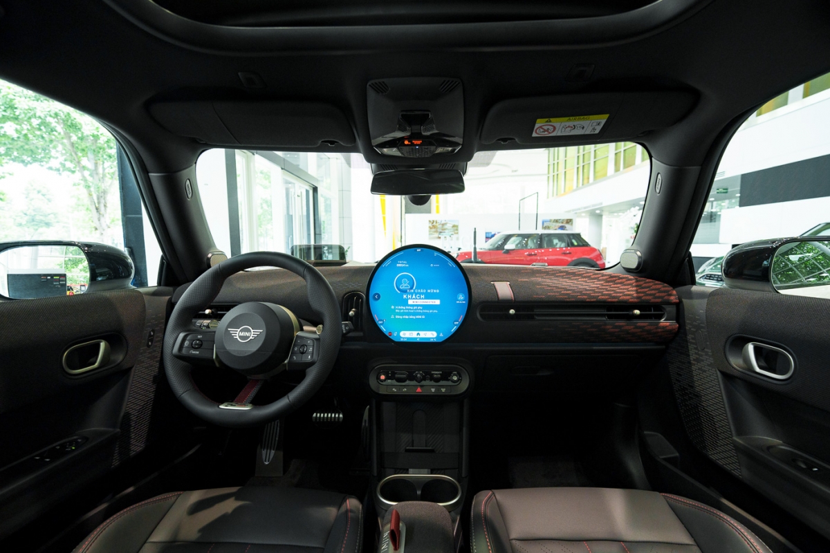 Khám phá MINI John Cooper Works thế hệ mới ra mắt tại Việt Nam- Ảnh 2.