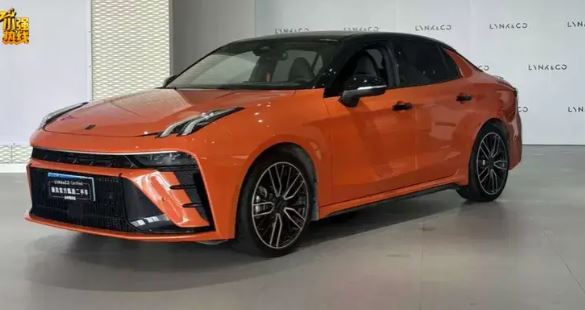 Khách chi 14,6 triệu đồng mua bảo hiểm ô tô, 10 phút sau xe gặp tai nạn lại không được bồi thường, công ty bảo hiểm giải thích: Khách chi 14,6 triệu đồng mua bảo hiểm ô tô, 10 phút sau xe gặp tai nạn lại không được bồi thường, công ty bảo hiểm giải thích: