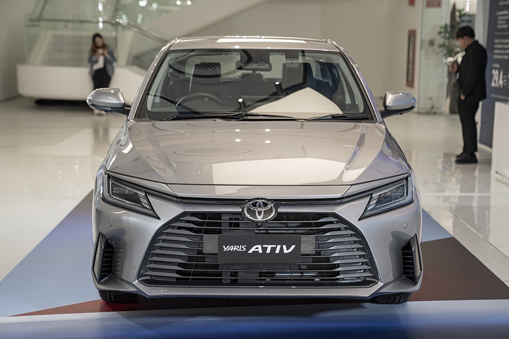 Toyota Vios hybrid ra mắt ĐNÁ: Chung động cơ Yaris Cross HEV, mạnh 110 mã lực, giá quy đổi từ 580 triệu- Ảnh 11.