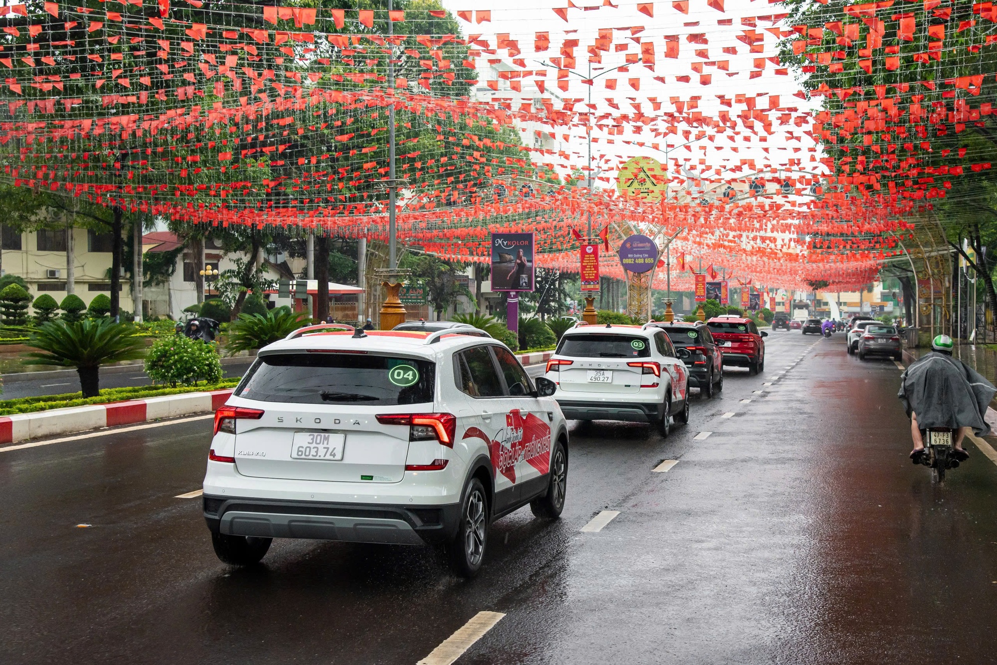 Chia tay Tây Nguyên đại ngàn, đoàn xe Skoda xuôi về miền biển: Hơn 300km với nhiều cung bậc và phần thưởng chỉ dành cho người xứng đáng- Ảnh 21.