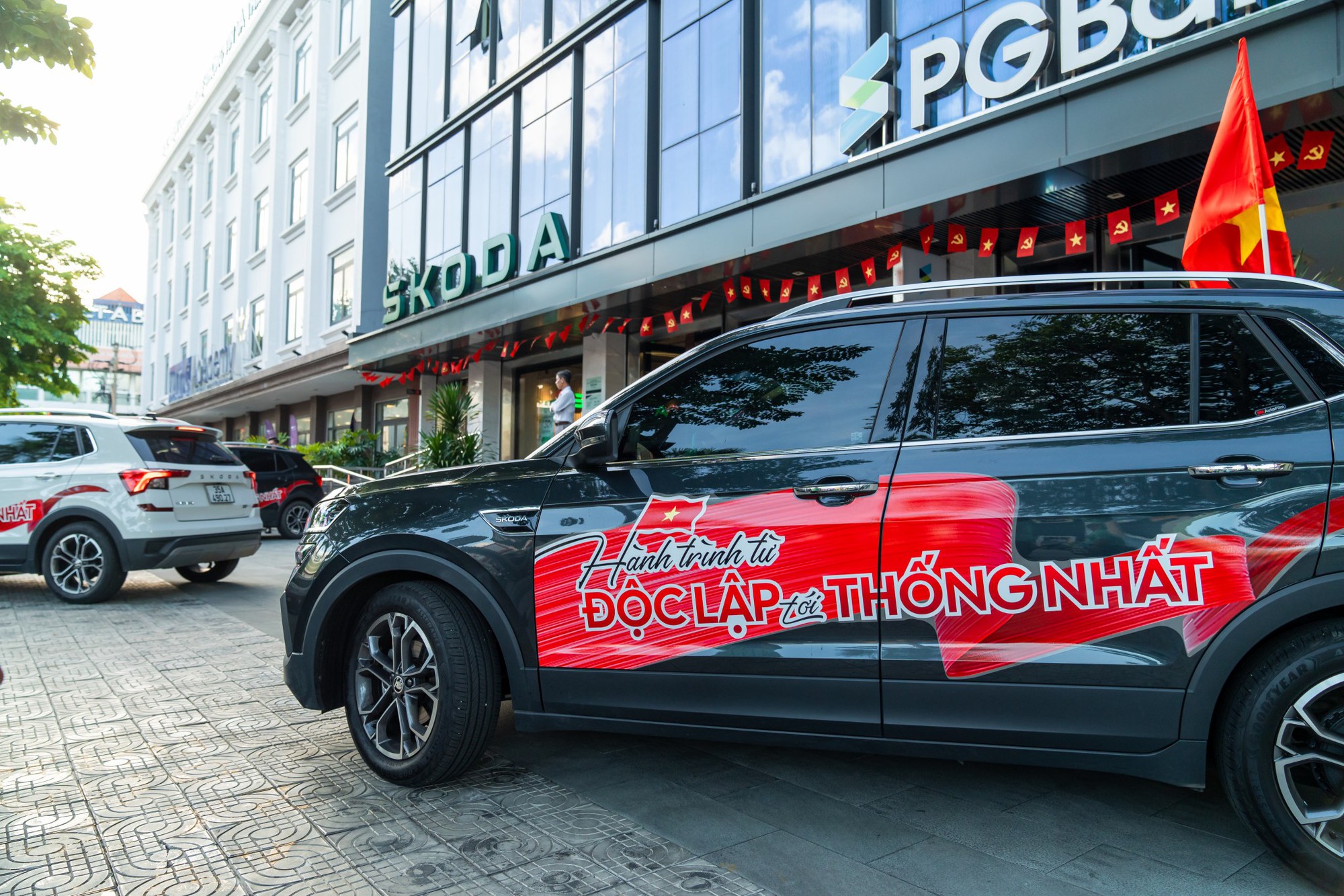 ‘Hết ga’ những chiếc Skoda trên quốc lộ và cao tốc tới Đà Nẵng: Kushaq vững vàng ở 120km/h, Karoq, Kodiaq càng thêm thuyết phục- Ảnh 26. ‘Hết ga’ những chiếc Skoda trên quốc lộ và cao tốc tới Đà Nẵng: Kushaq vững vàng ở 120km/h, Karoq, Kodiaq càng thêm thuyết phục- Ảnh 26.