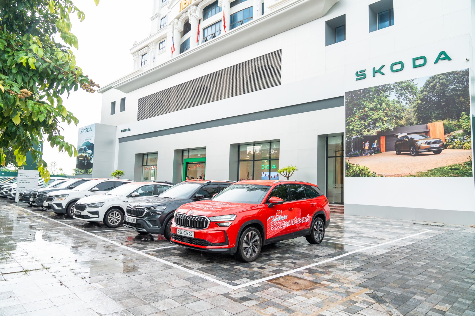 Skoda Slavia vượt hơn 200km cao tốc Nghệ An - Ninh Bình cùng đoàn SUV: Cầm lái không ngán tốc độ cao, ngồi lâu không mệt nhờ một điều- Ảnh 27. Skoda Slavia vượt hơn 200km cao tốc Nghệ An - Ninh Bình cùng đoàn SUV: Cầm lái không ngán tốc độ cao, ngồi lâu không mệt nhờ một điều- Ảnh 27.