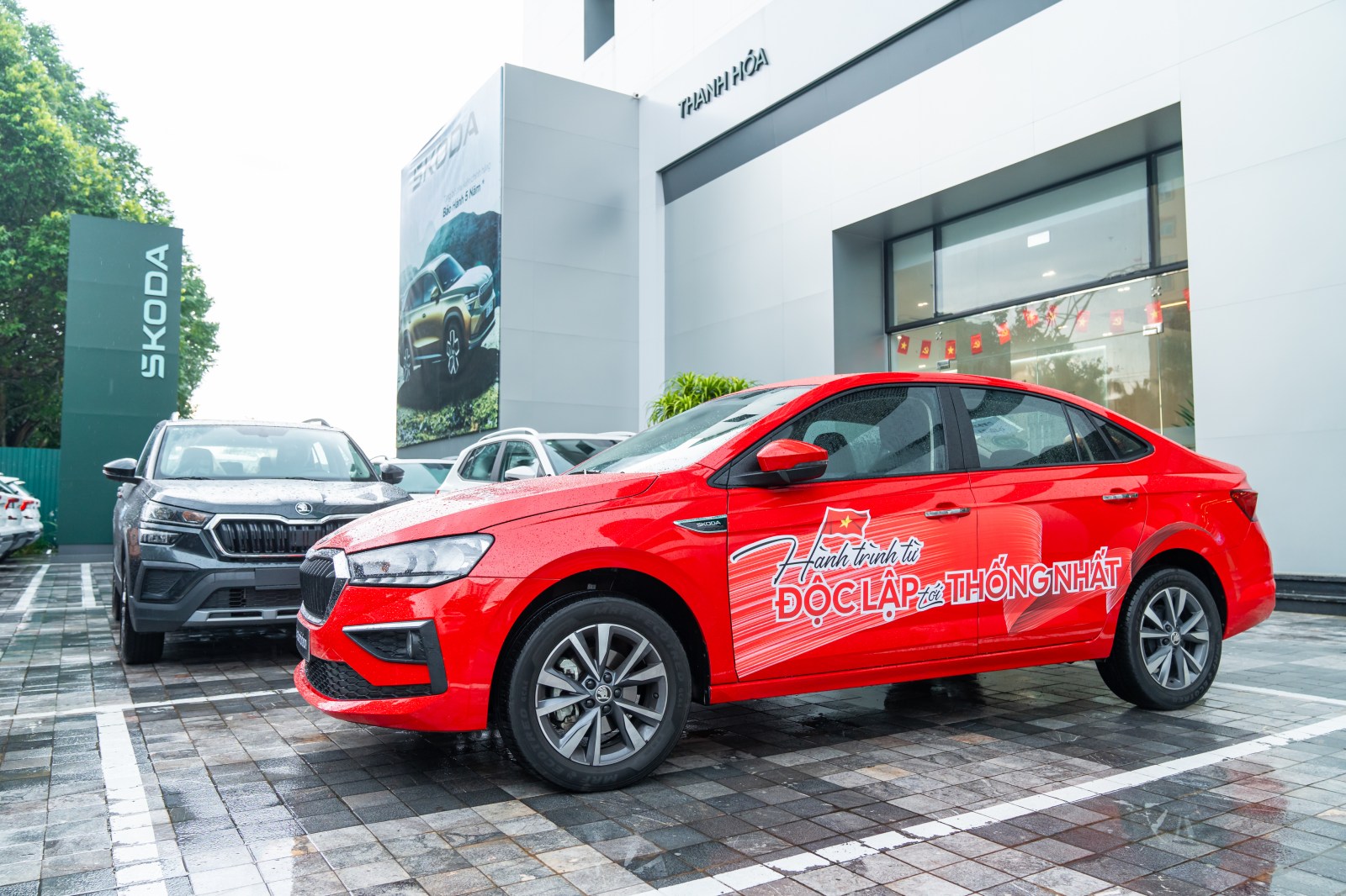 Skoda Slavia vượt hơn 200km cao tốc Nghệ An - Ninh Bình cùng đoàn SUV: Cầm lái không ngán tốc độ cao, ngồi lâu không mệt nhờ một điều- Ảnh 29. Skoda Slavia vượt hơn 200km cao tốc Nghệ An - Ninh Bình cùng đoàn SUV: Cầm lái không ngán tốc độ cao, ngồi lâu không mệt nhờ một điều- Ảnh 29.