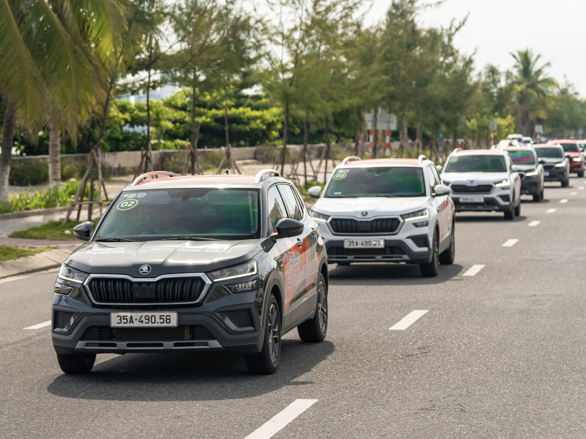 Đoàn Skoda xuyên Việt hoàn thành cung dài nhất hơn 500km: Đích thân TGĐ Skoda Việt Nam cầm lái Slavia vượt đèo Hải Vân- Ảnh 14. Đoàn Skoda xuyên Việt hoàn thành cung dài nhất hơn 500km: Đích thân TGĐ Skoda Việt Nam cầm lái Slavia vượt đèo Hải Vân- Ảnh 14.